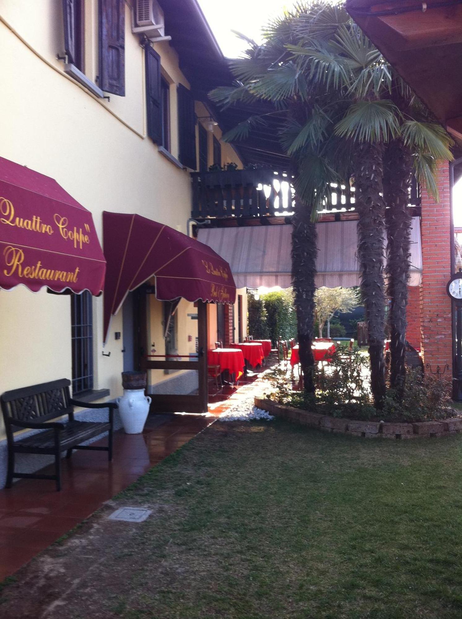 Manuela Le Quattro Coppe Hotel Desenzano del Garda Exterior photo