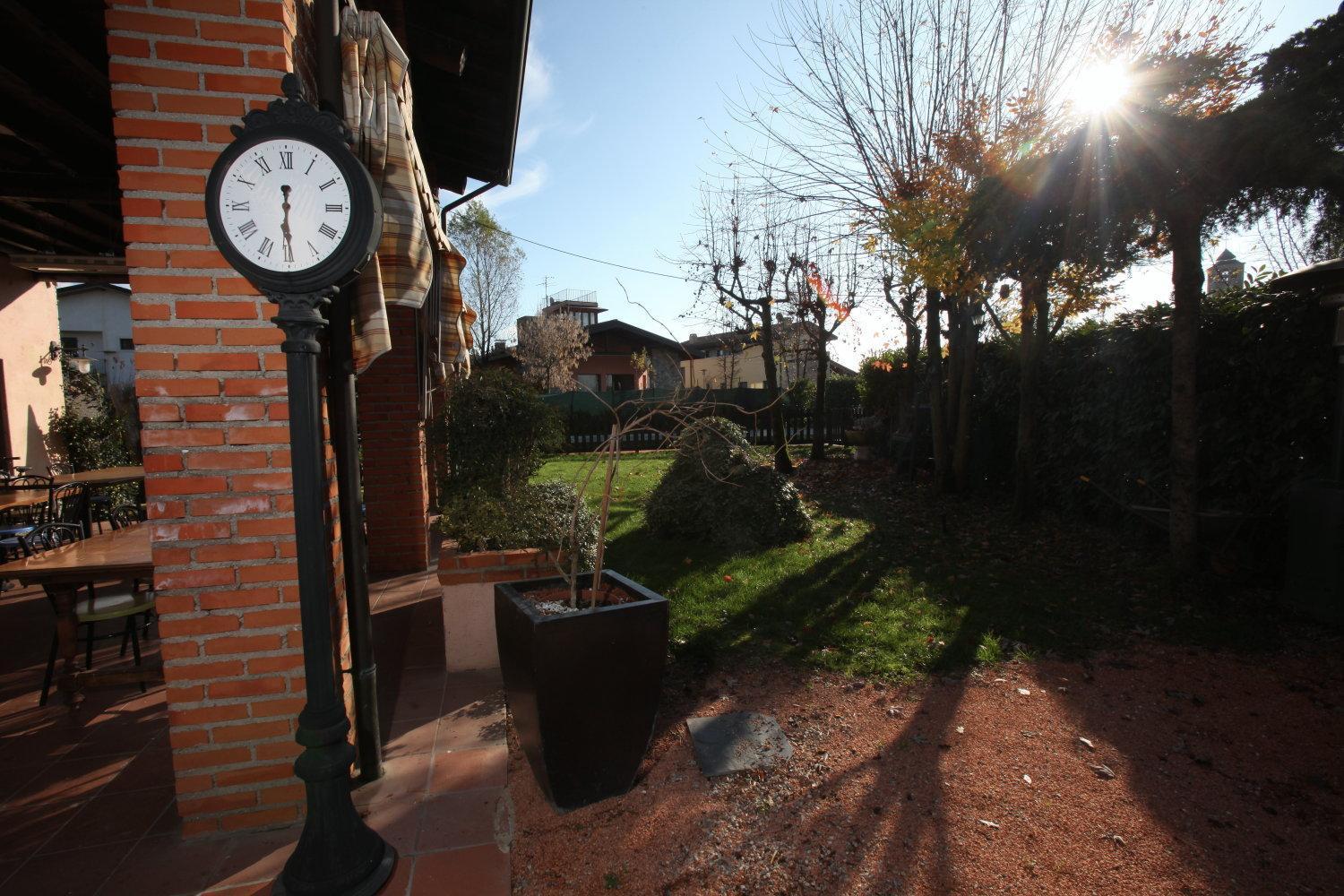 Manuela Le Quattro Coppe Hotel Desenzano del Garda Exterior photo